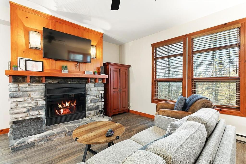 Appartamento Les Eaux 225-1 By Escapades Tremblant Mont-Tremblant Esterno foto